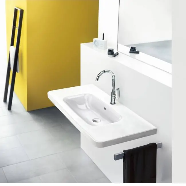 Смеситель для раковины Hansgrohe Logis 210 с поворотным изливом (71130000) - Фото 2