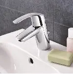 Смеситель для раковины с гигиеническим душем Grohe Eurosmart (23124002) - Фото 3